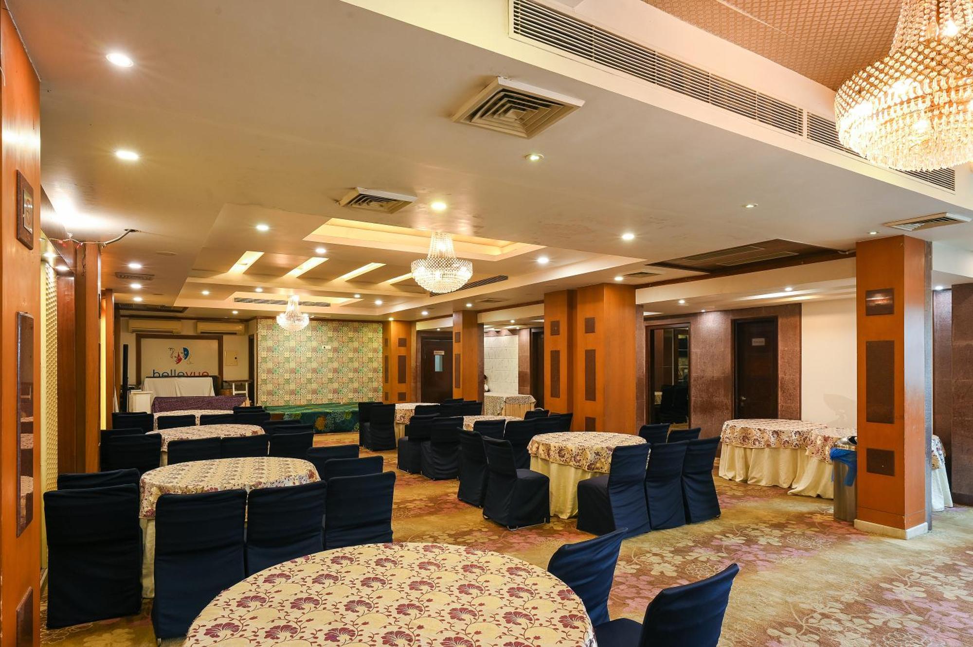 Karnāl Hotel Leela Grande מראה חיצוני תמונה