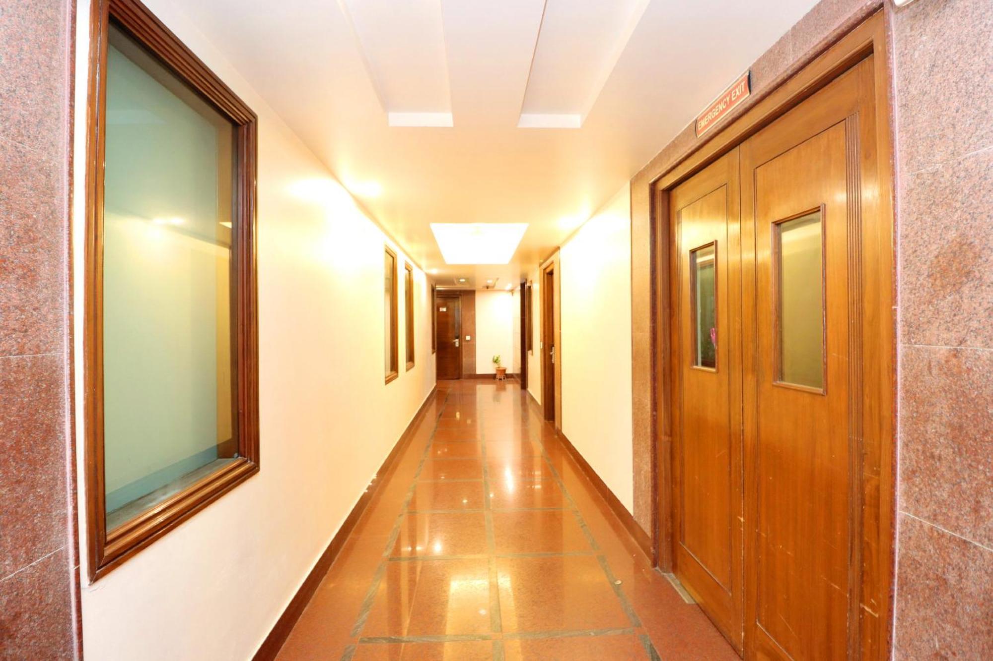 Karnāl Hotel Leela Grande מראה חיצוני תמונה
